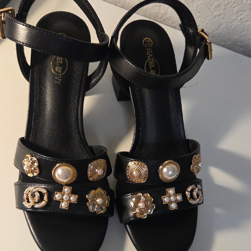 Hazel & Ivy Black Embellished Block Heel Sandals - Pearl & Floral Studs - Size 7